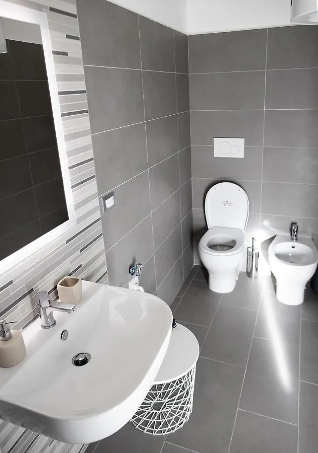 Smart Central Apartments Milan 0*,  Italy